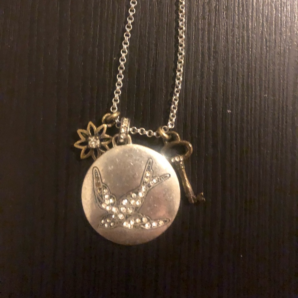 Fossil necklace